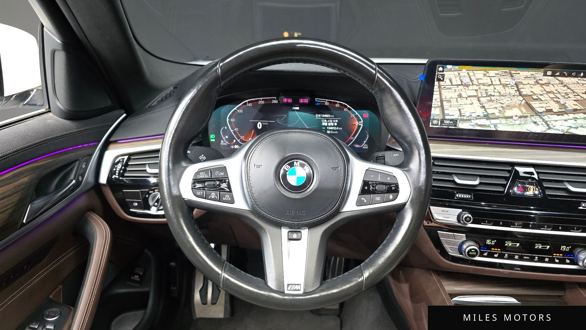 BMW 5 Series (G30) 2021 — миниатюра 12