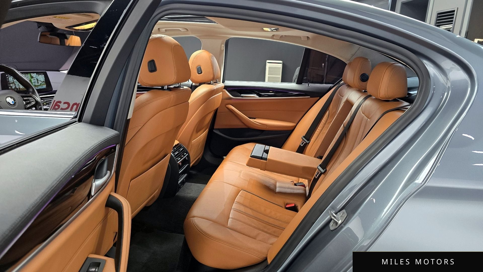 BMW 5 Series (G30) 2018 — миниатюра 12