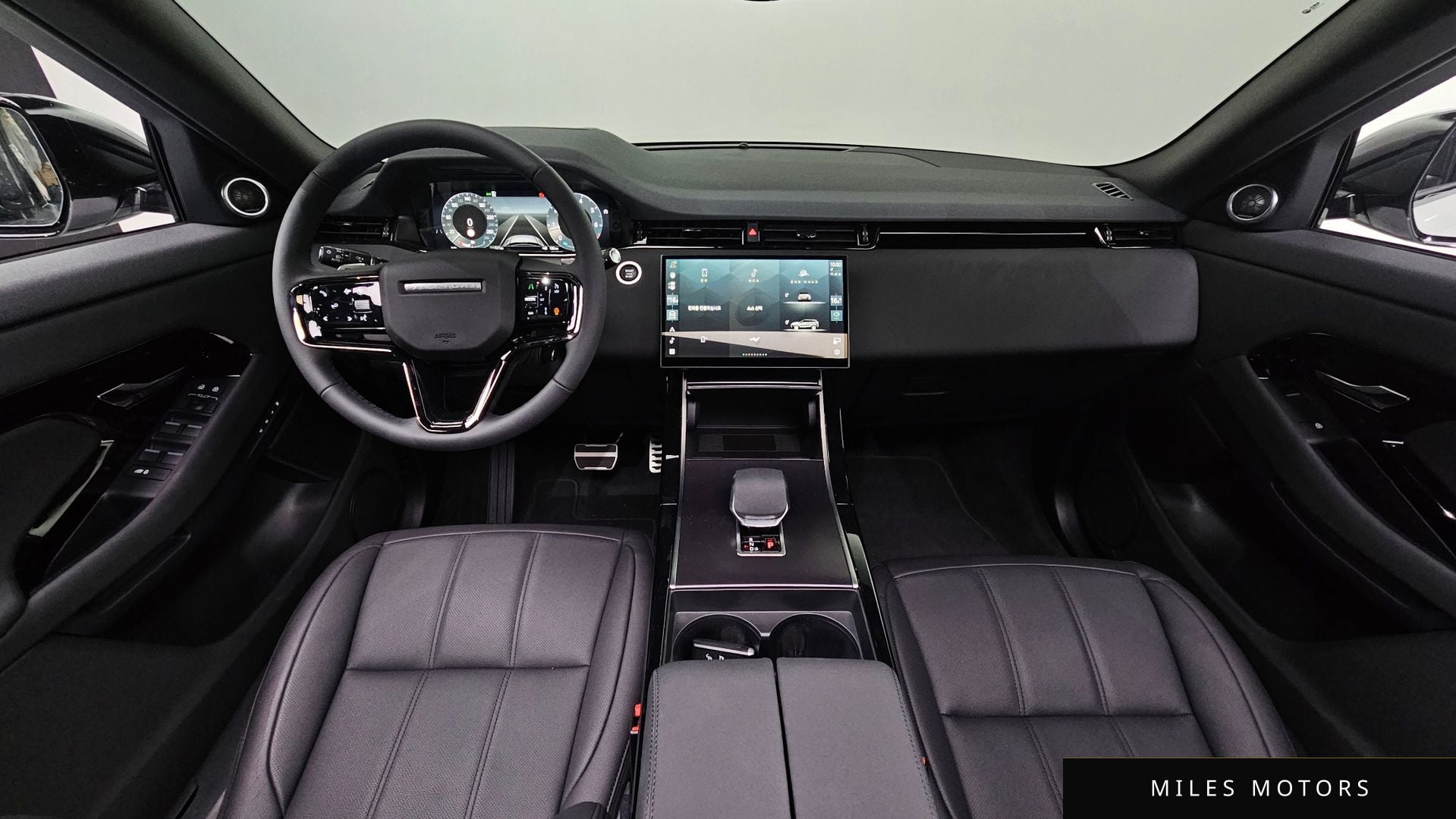Land Rover Range Rover Evoque 2026 — миниатюра 7