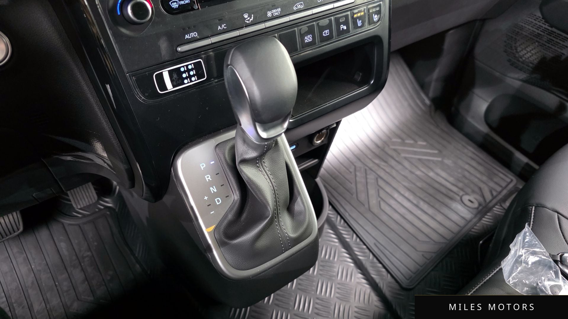 Hyundai Staria 2026 — миниатюра 12