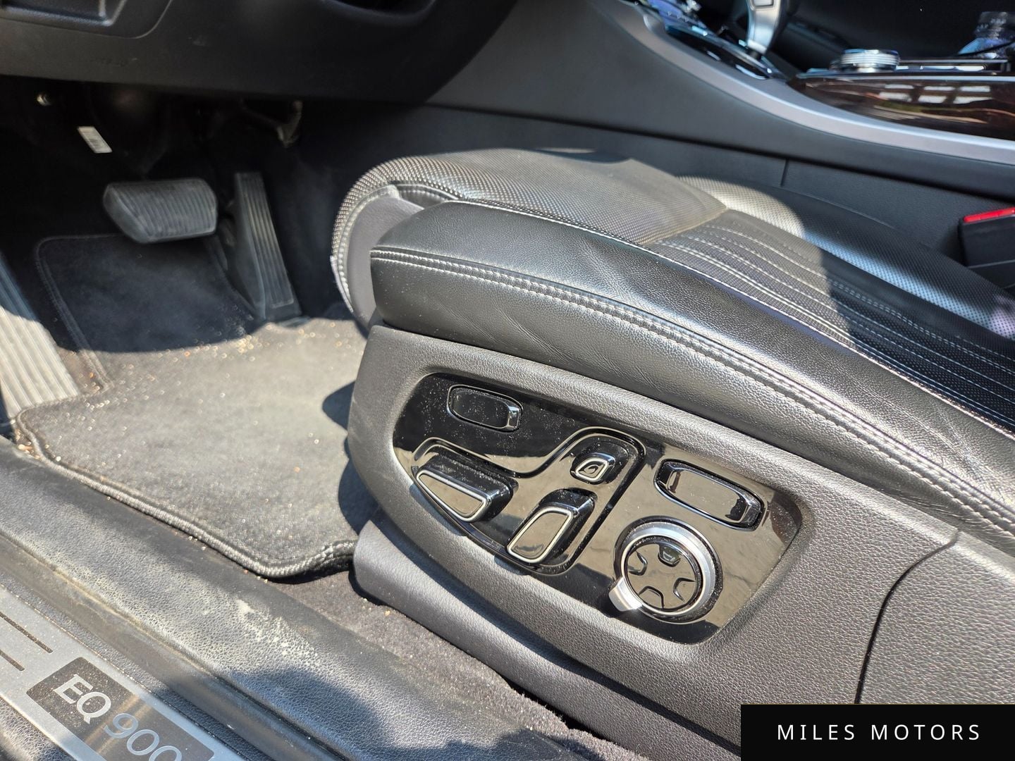 Genesis EQ900 2016 — миниатюра 7