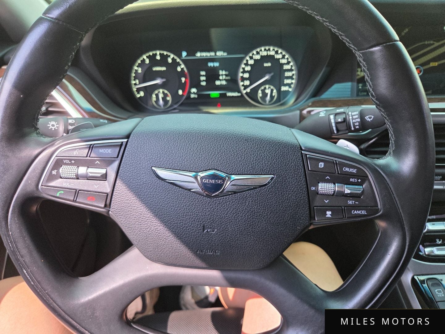 Genesis EQ900 2016 — миниатюра 9