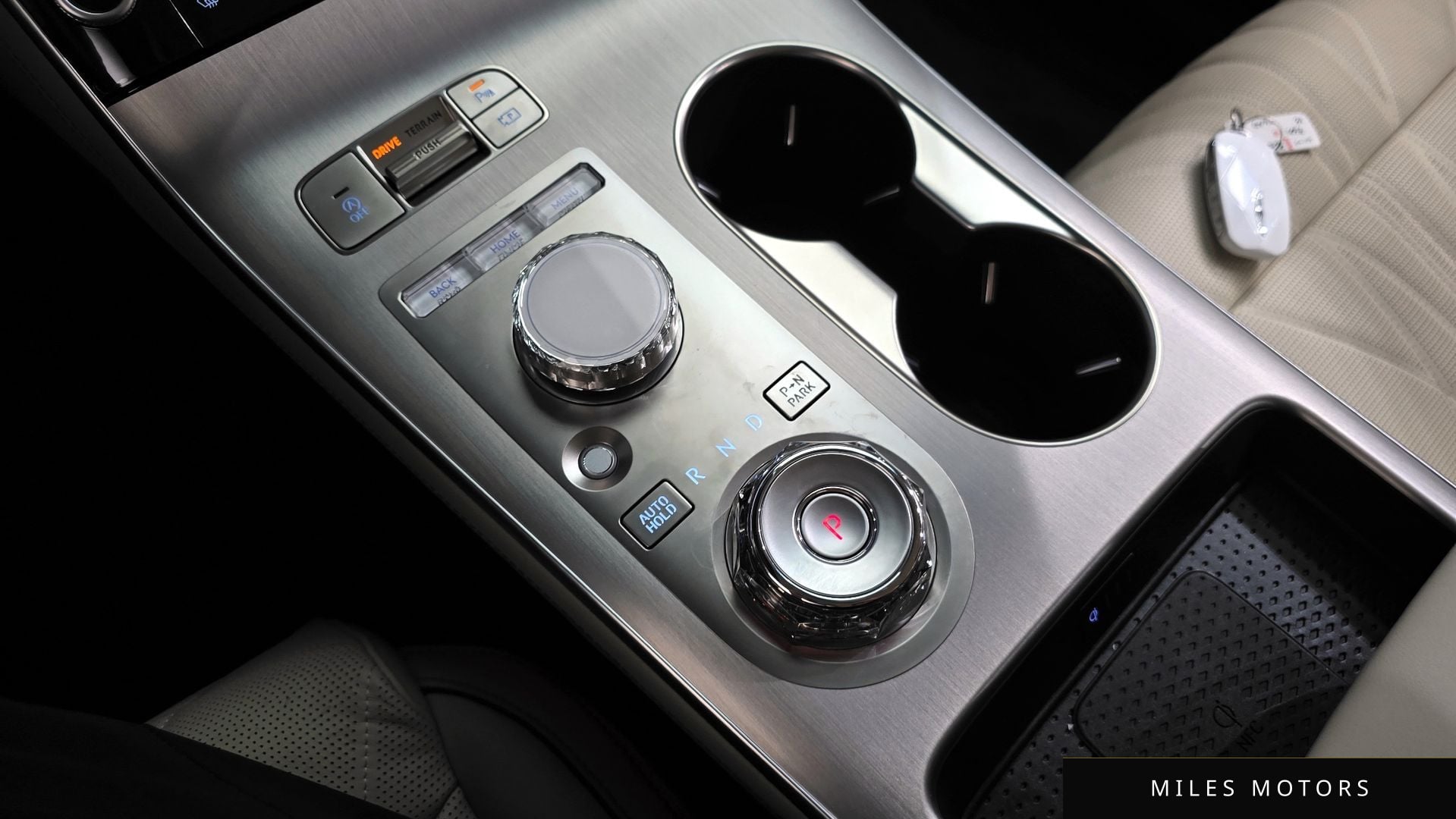 Genesis GV70 2025 — миниатюра 12