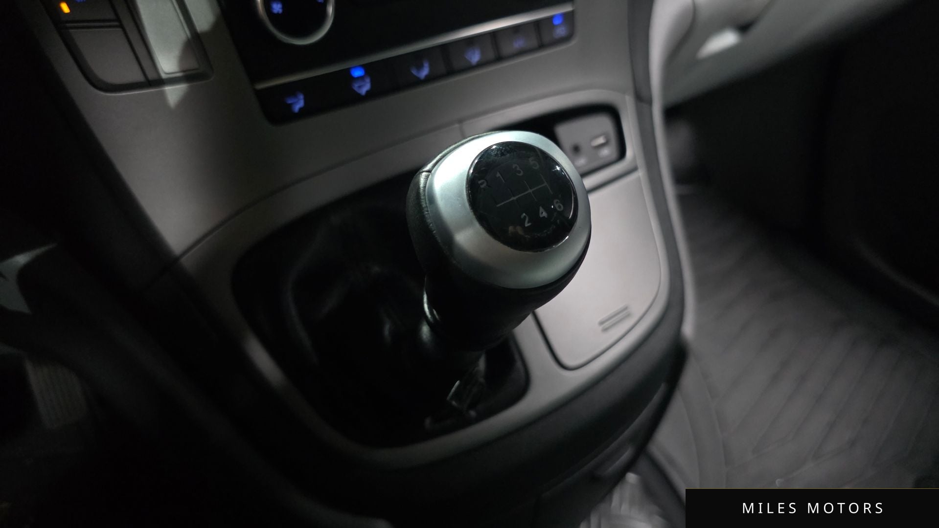Hyundai Starex 2019 — миниатюра 12
