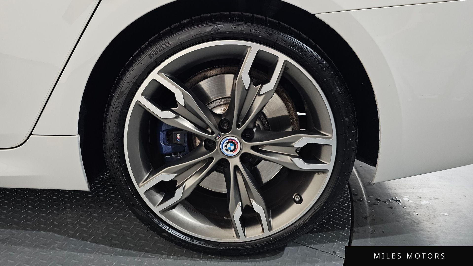 BMW 5 Series (G30) 2022 — миниатюра 6