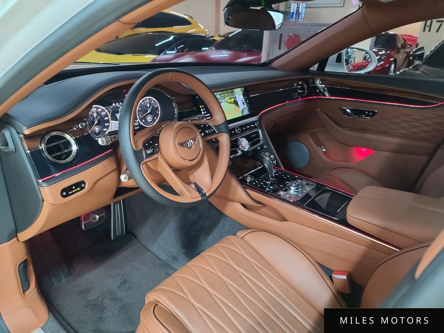 Bentley Flying Spur 2020 — миниатюра 8