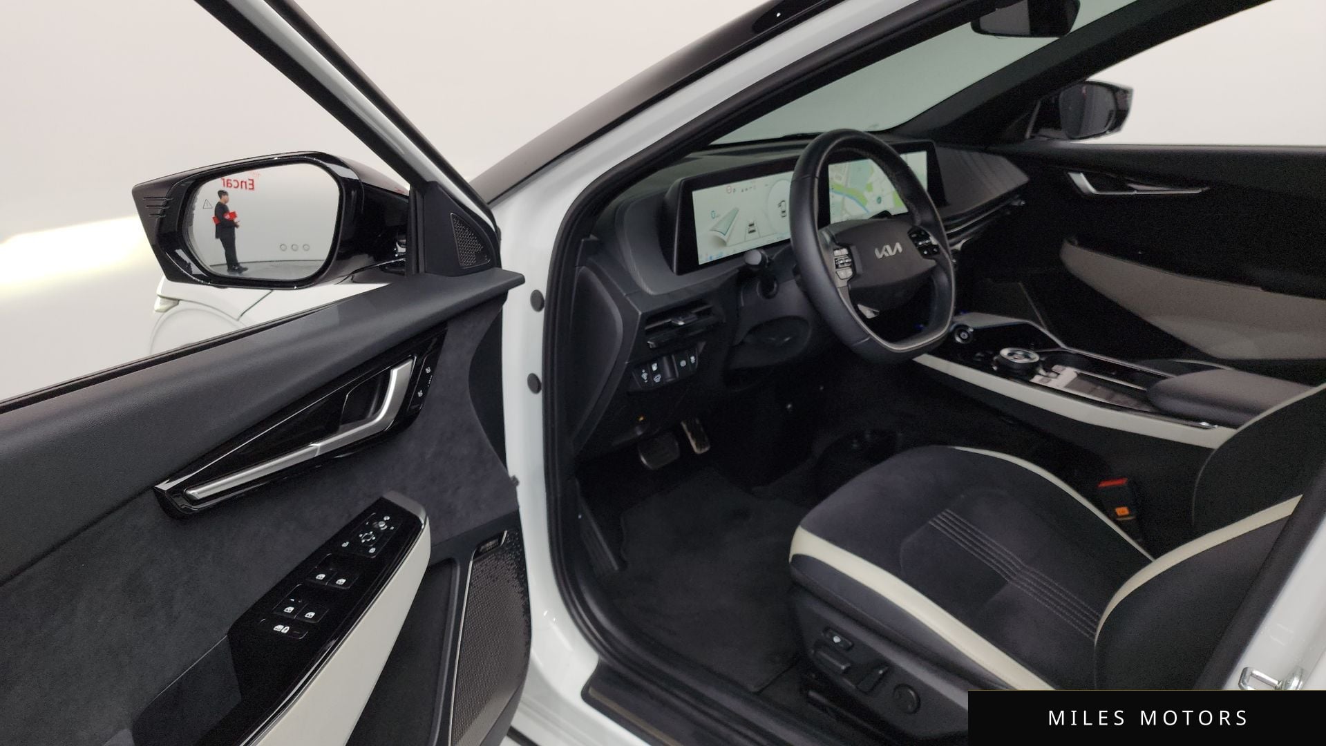 Kia EV6 2022 — миниатюра 12