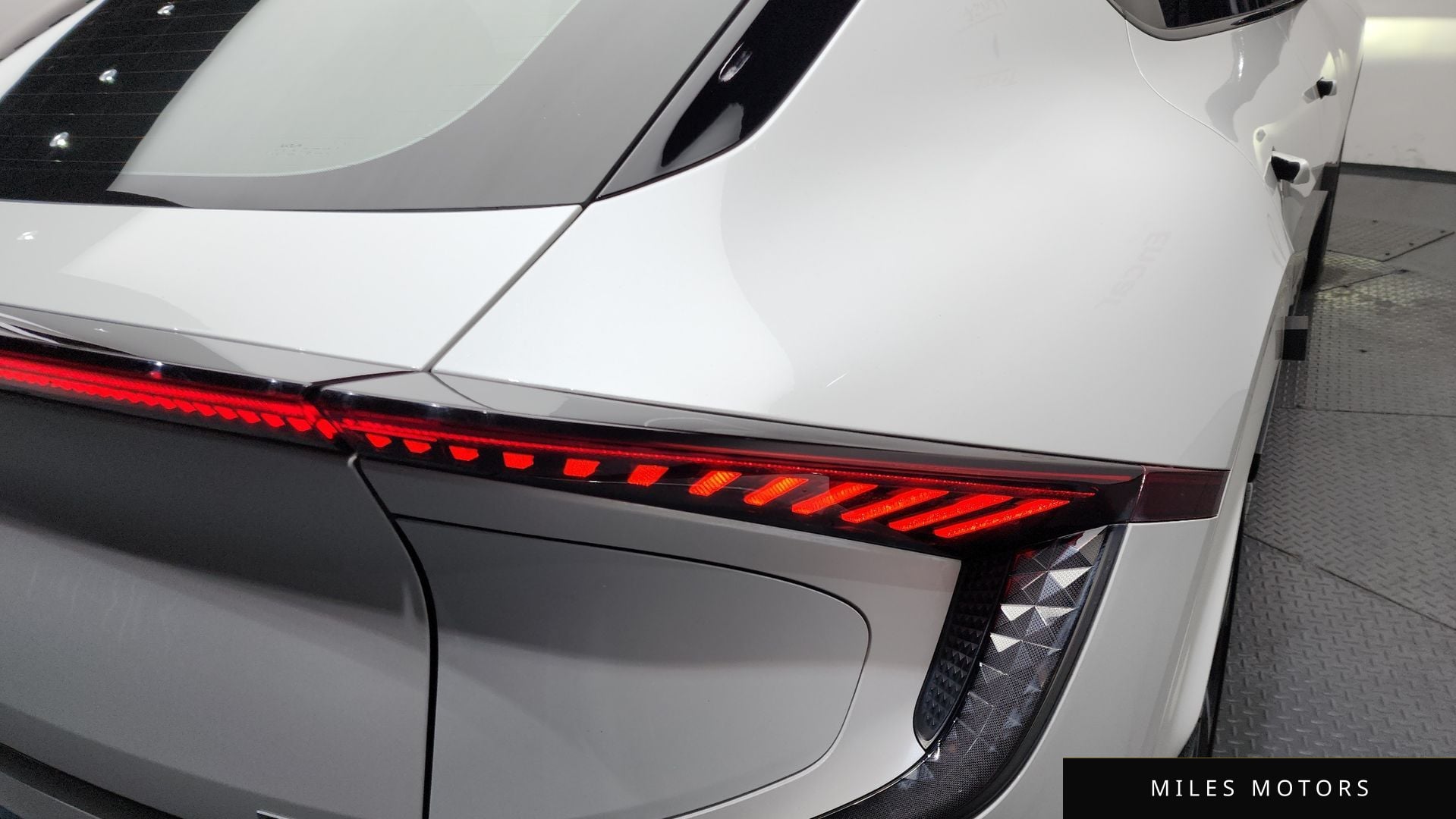 Kia EV6 2022 — миниатюра 8