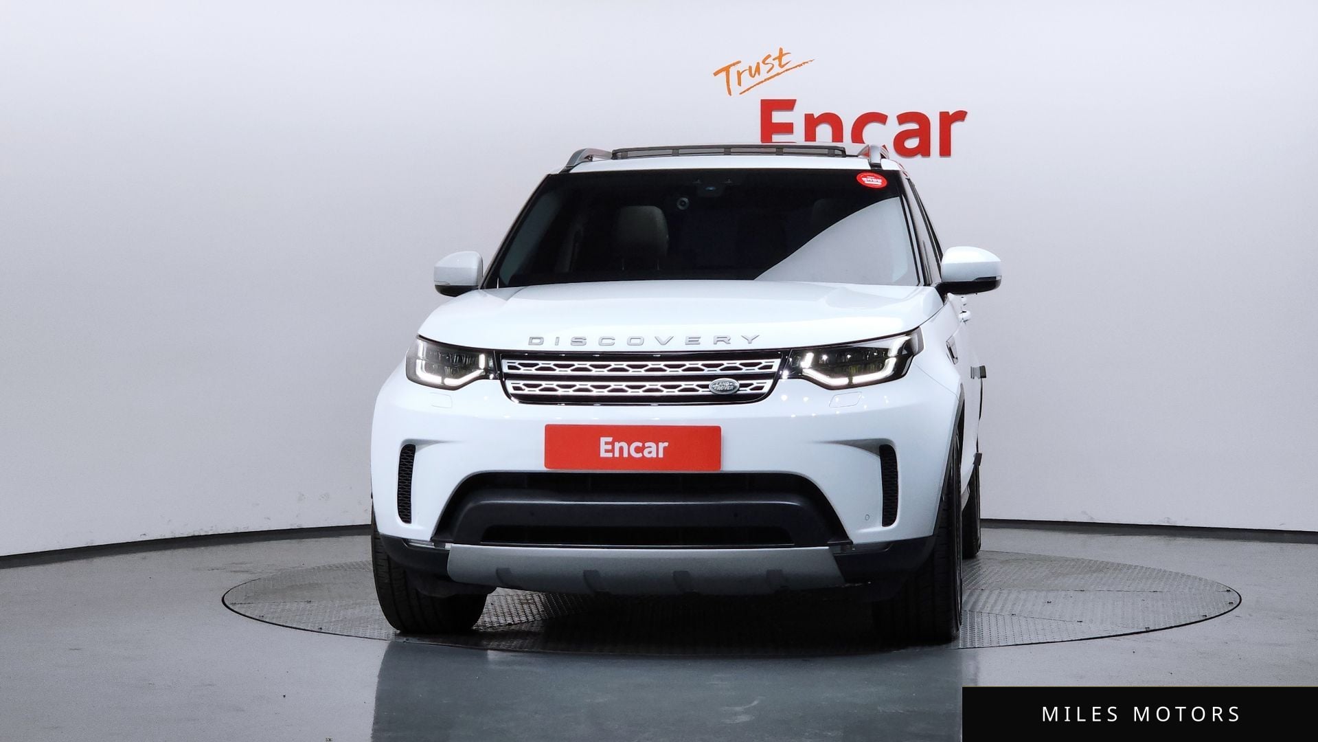 Land Rover Discovery 2019 — миниатюра 3