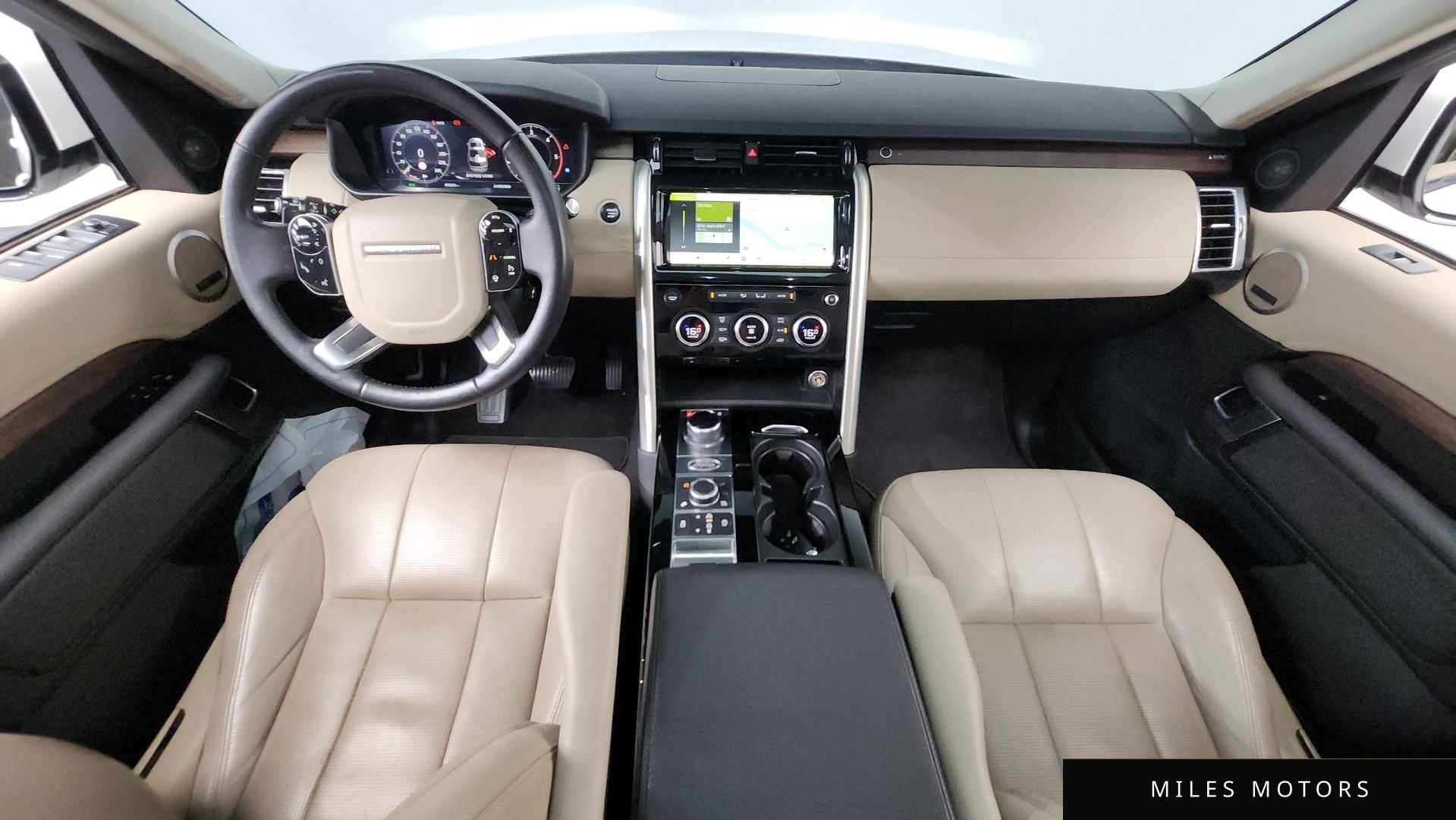 Land Rover Discovery 2019 — миниатюра 10
