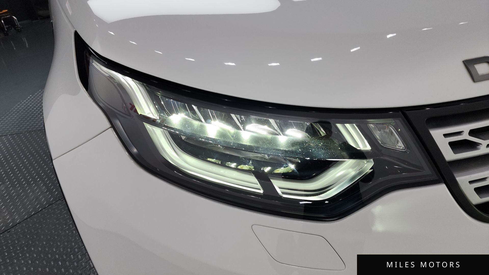 Land Rover Discovery 2019 — миниатюра 8