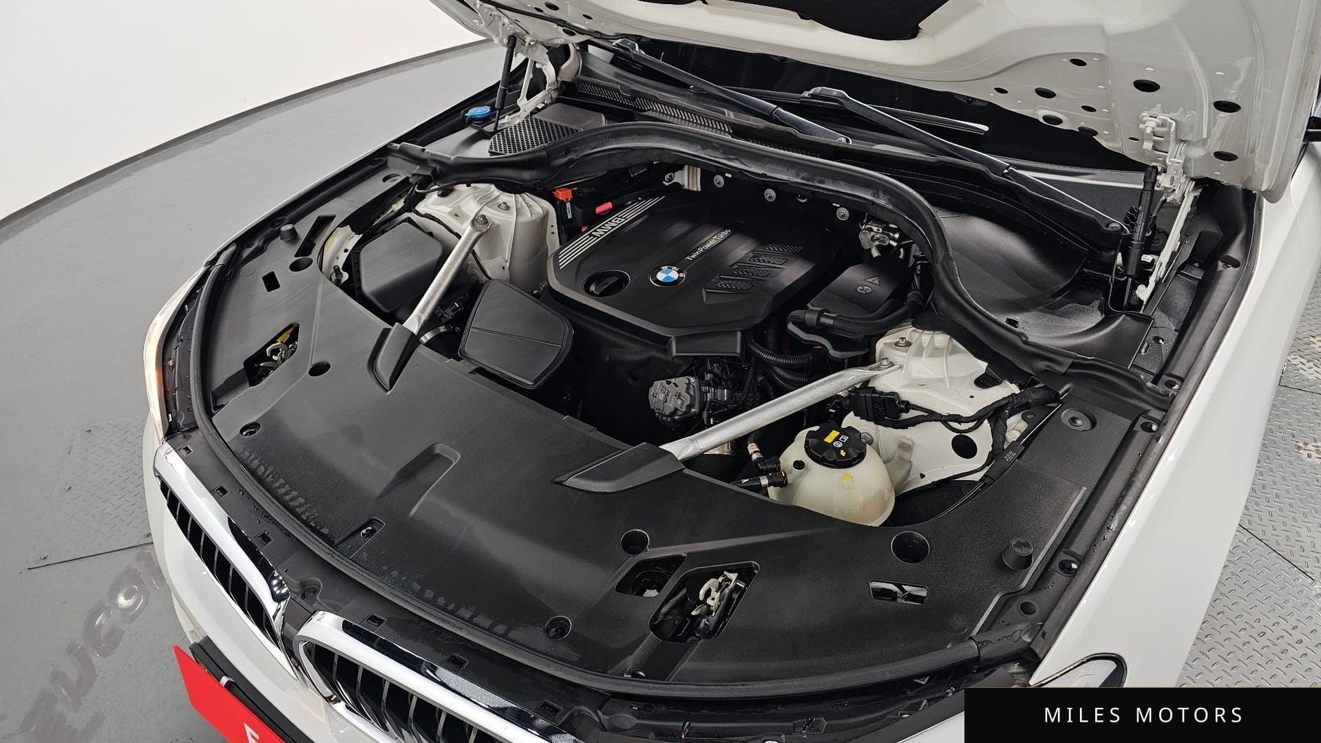 BMW 6 Series GT (G32) 2020 — миниатюра 5