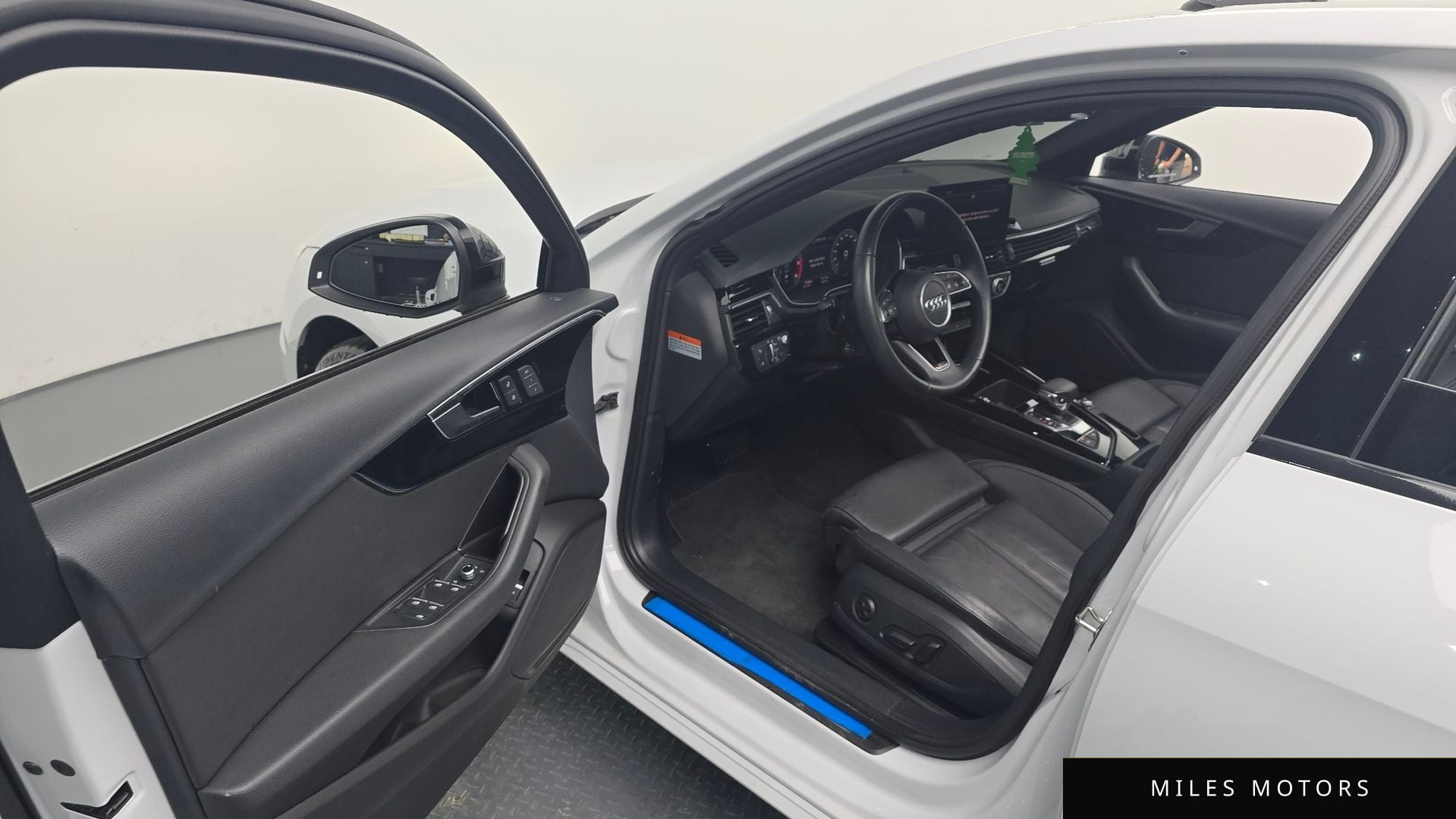 Audi A4 (B9) 2020 — миниатюра 12