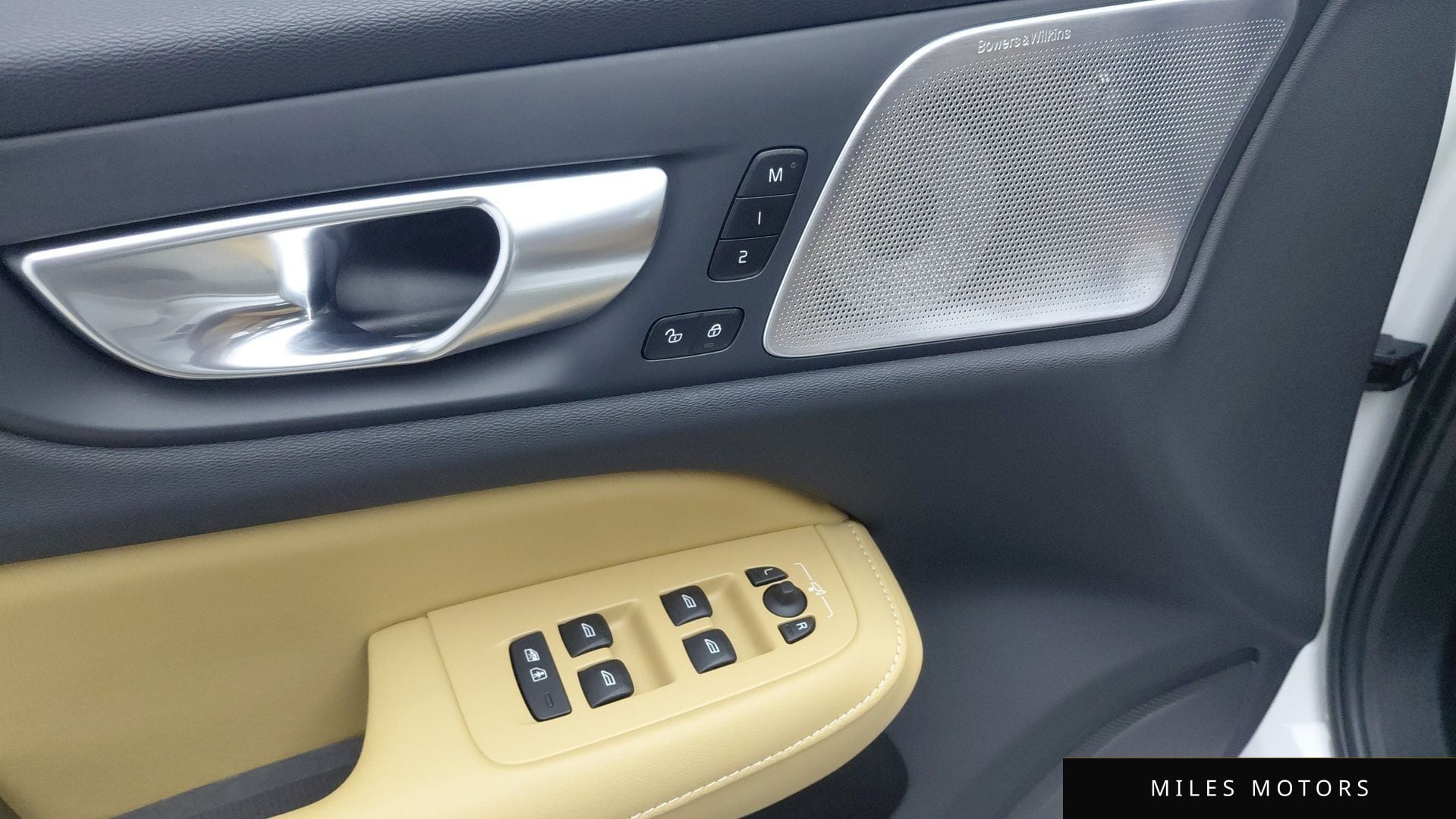 Volvo S60 2024 — миниатюра 10