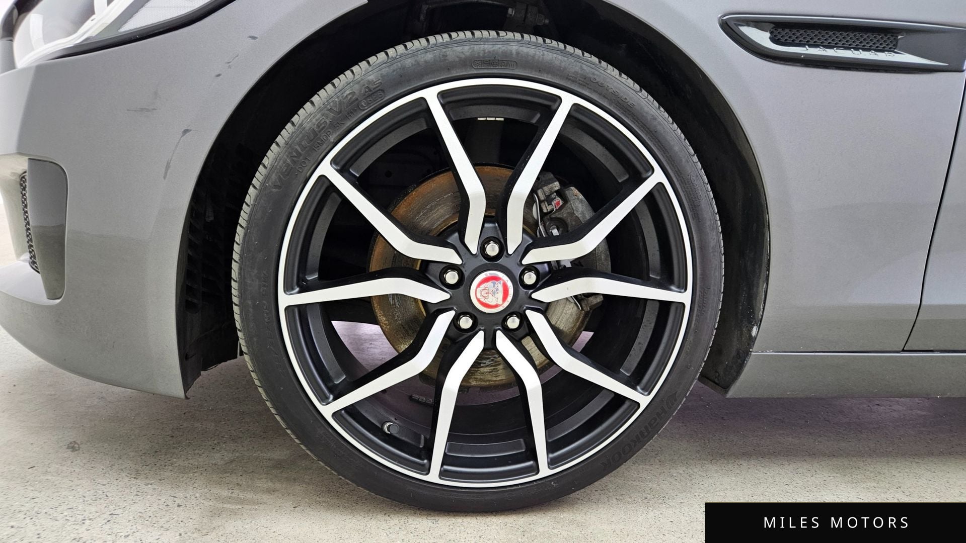 Jaguar XE 2016 — миниатюра 5