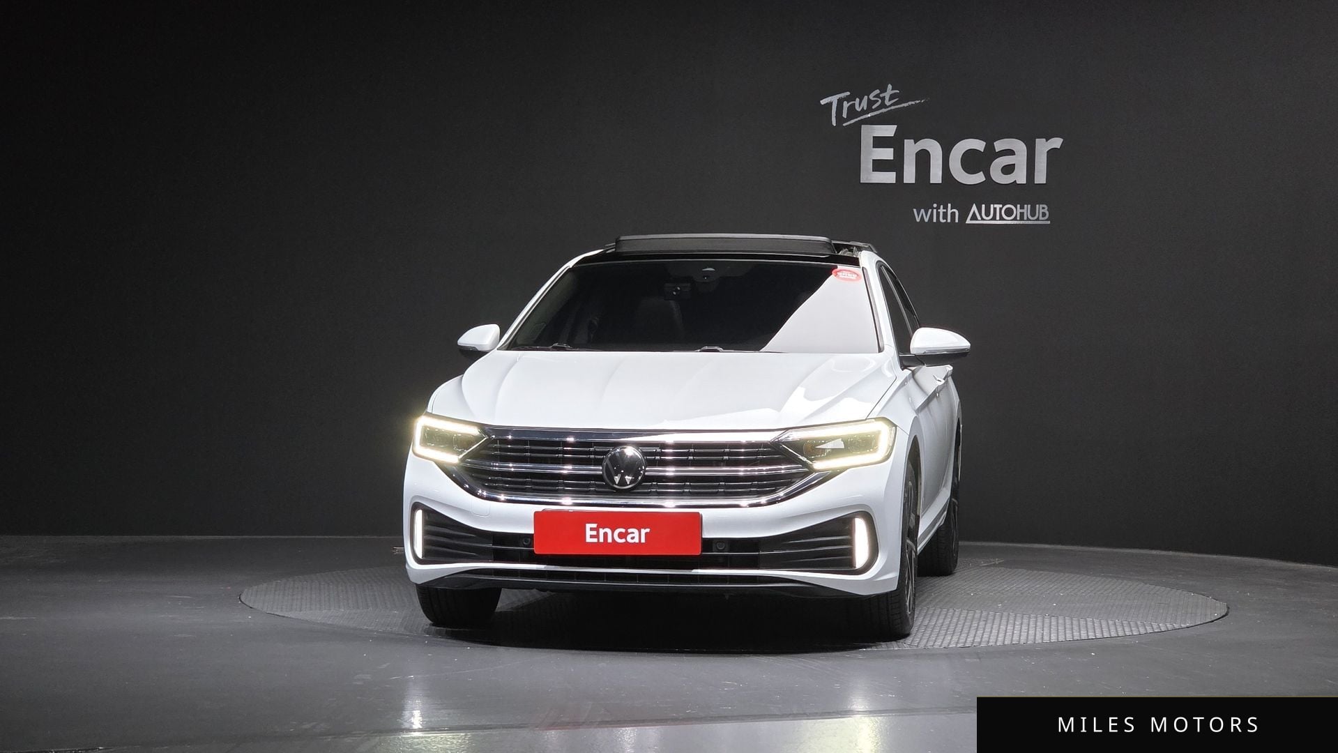 Volkswagen Jetta 2023 — миниатюра 3