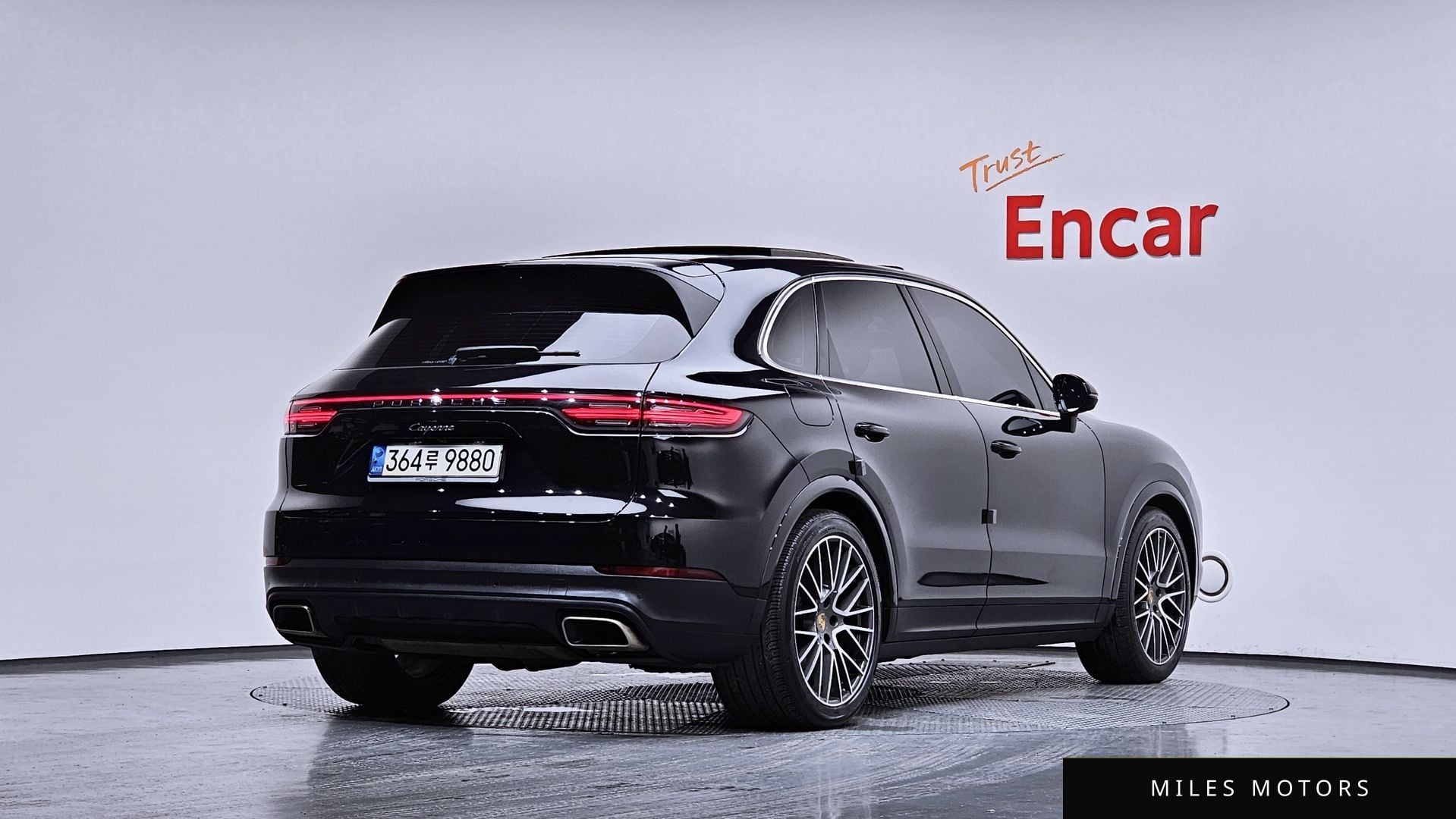 Porsche Cayenne 2021 — миниатюра 2