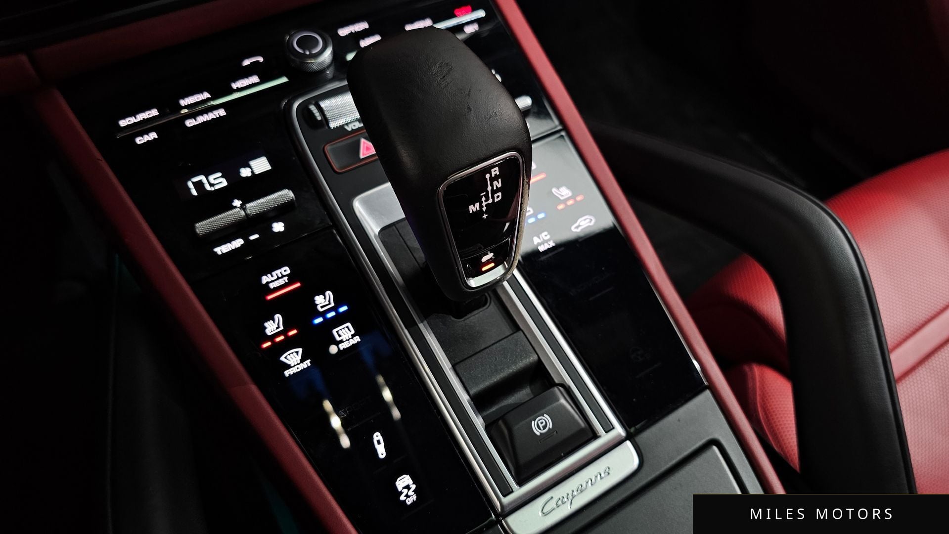 Porsche Cayenne 2021 — миниатюра 12