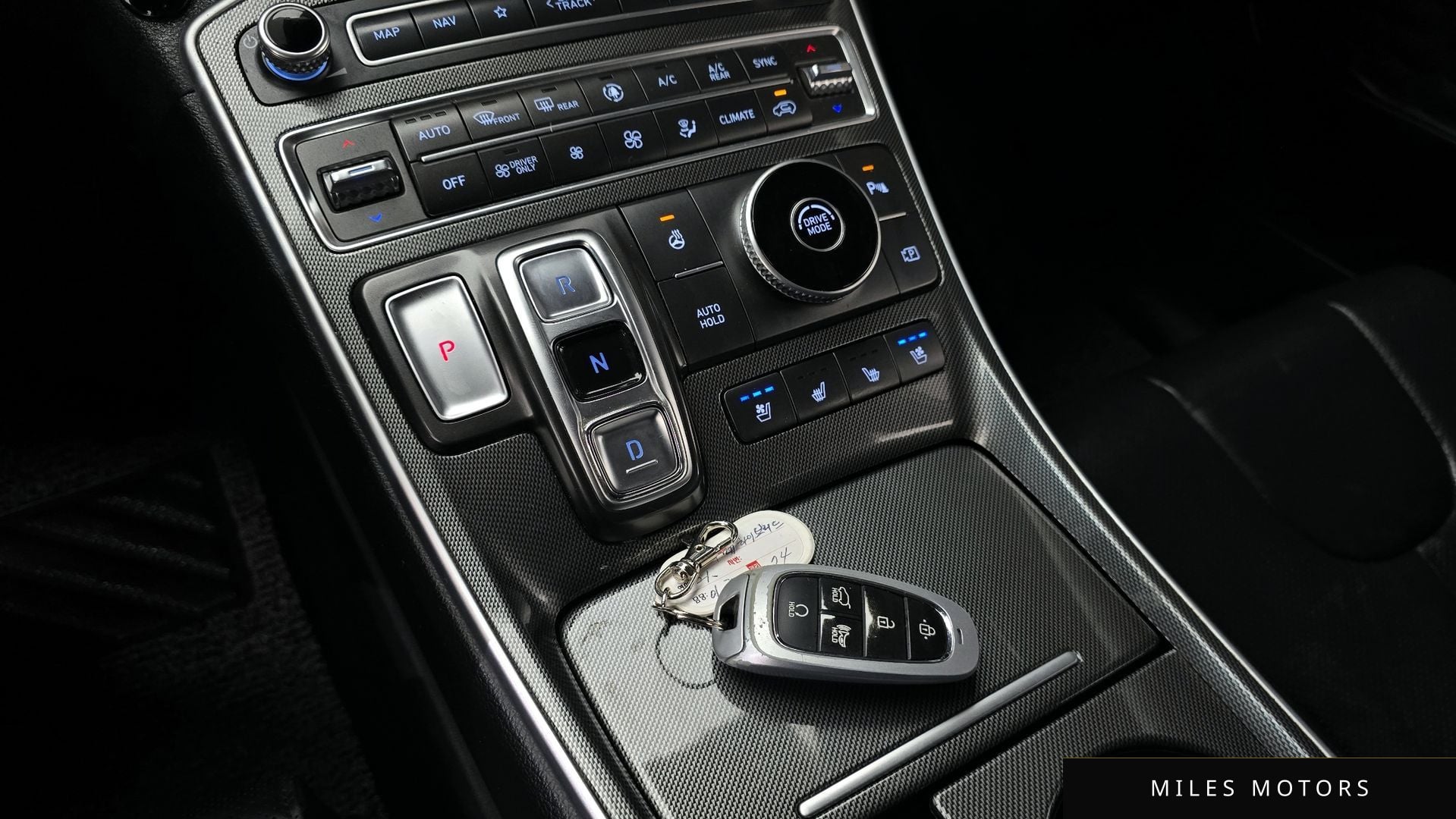 Hyundai Santafe 2022 — миниатюра 9