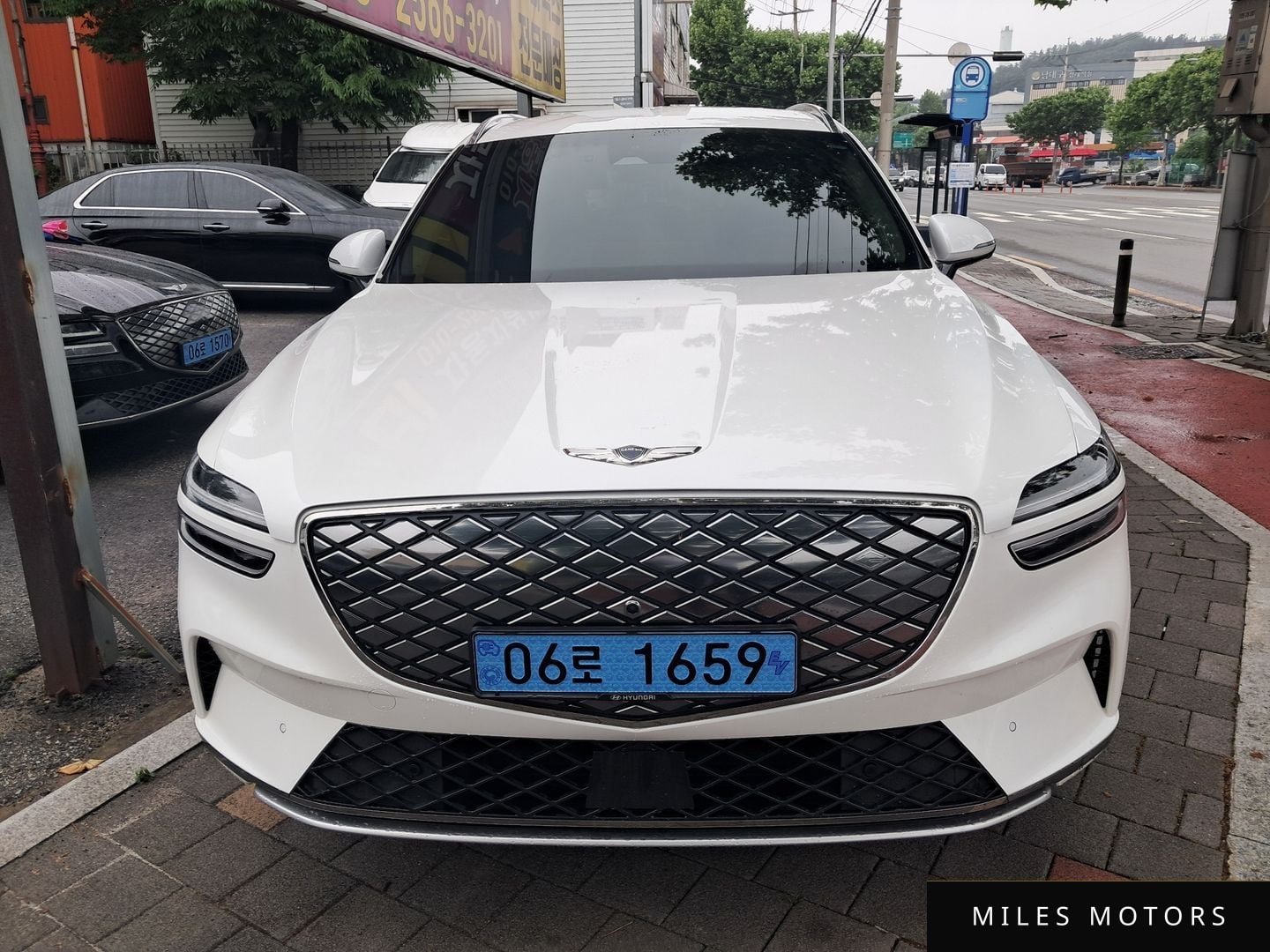 Genesis GV70 2022 — миниатюра 2