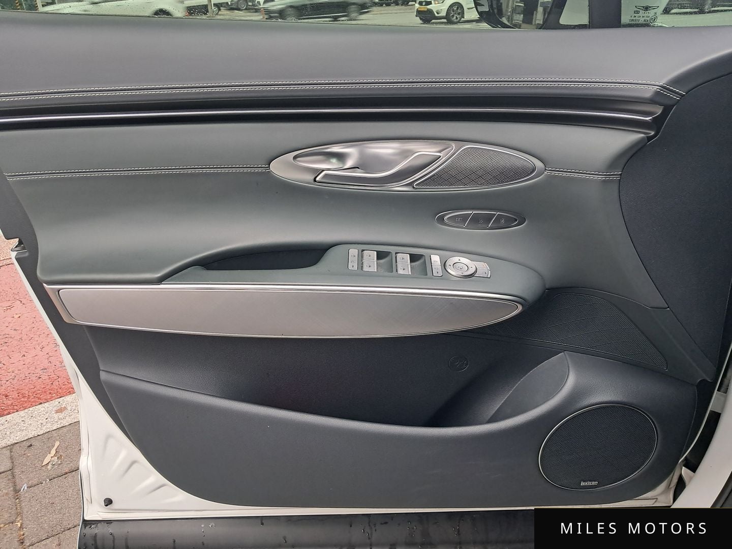 Genesis GV70 2022 — миниатюра 7