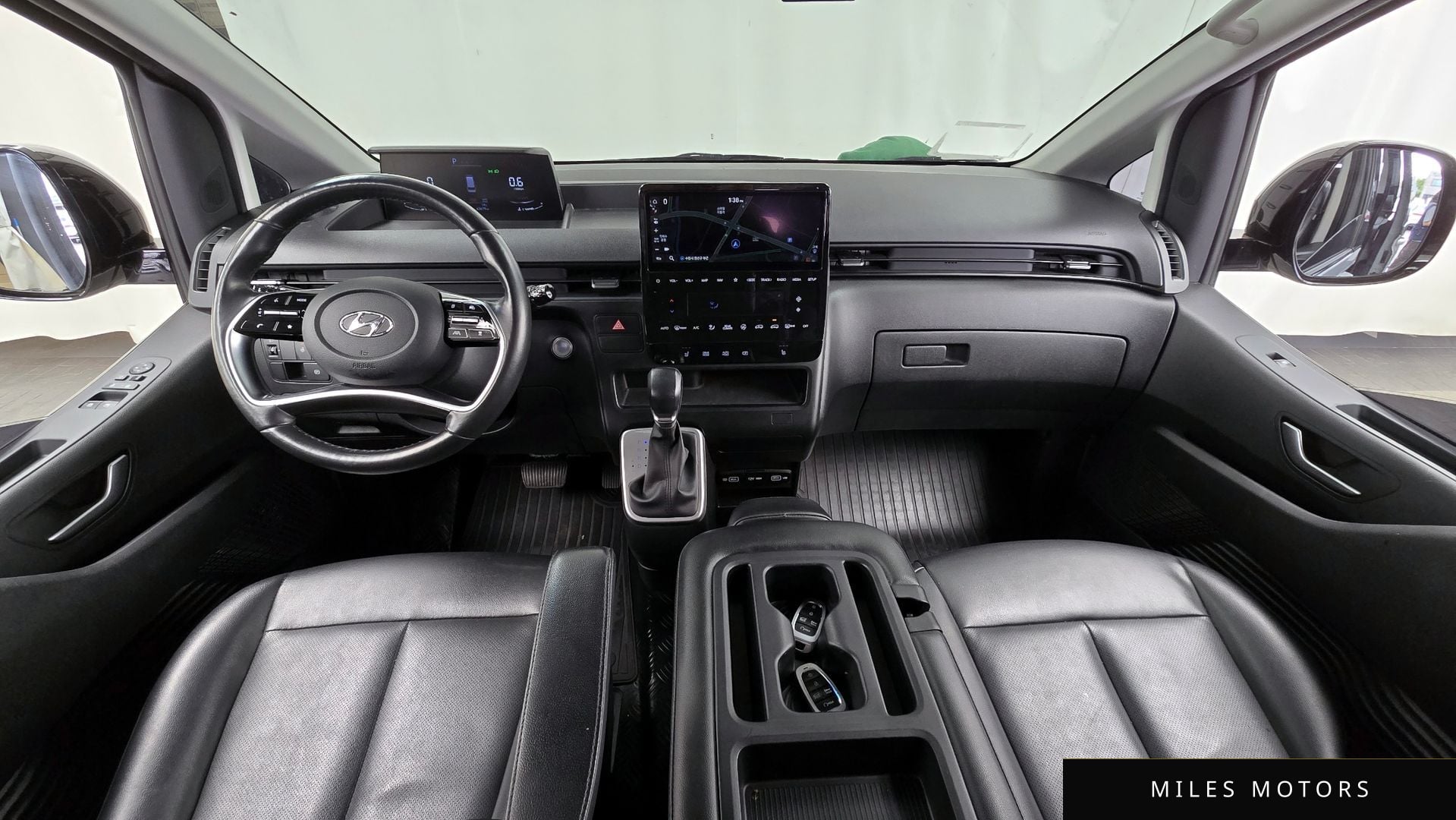 Hyundai Staria 2022 — миниатюра 10