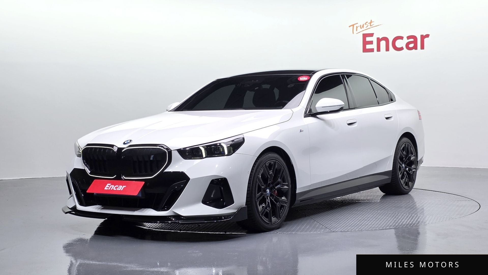 BMW i5 (G60) 2024 — фото 1 из 12