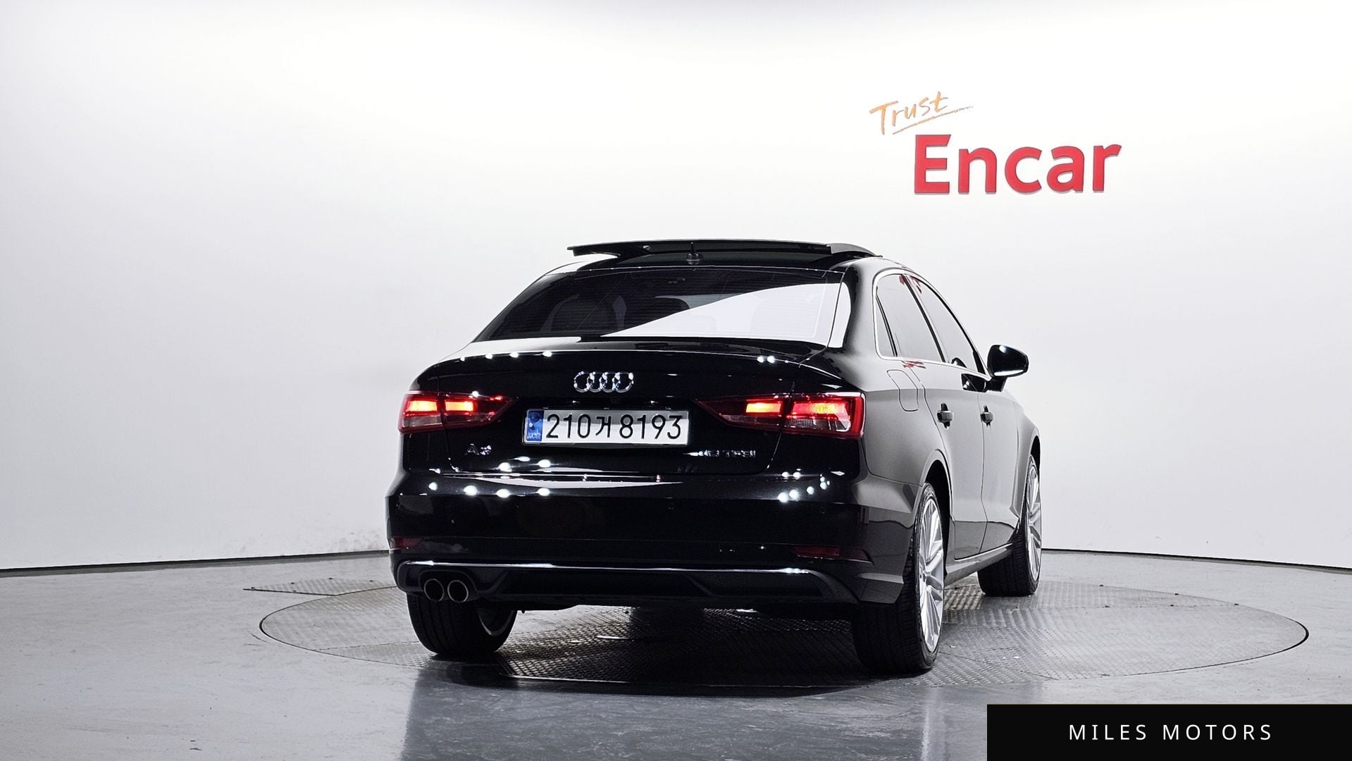 Audi A3 2018 — миниатюра 4