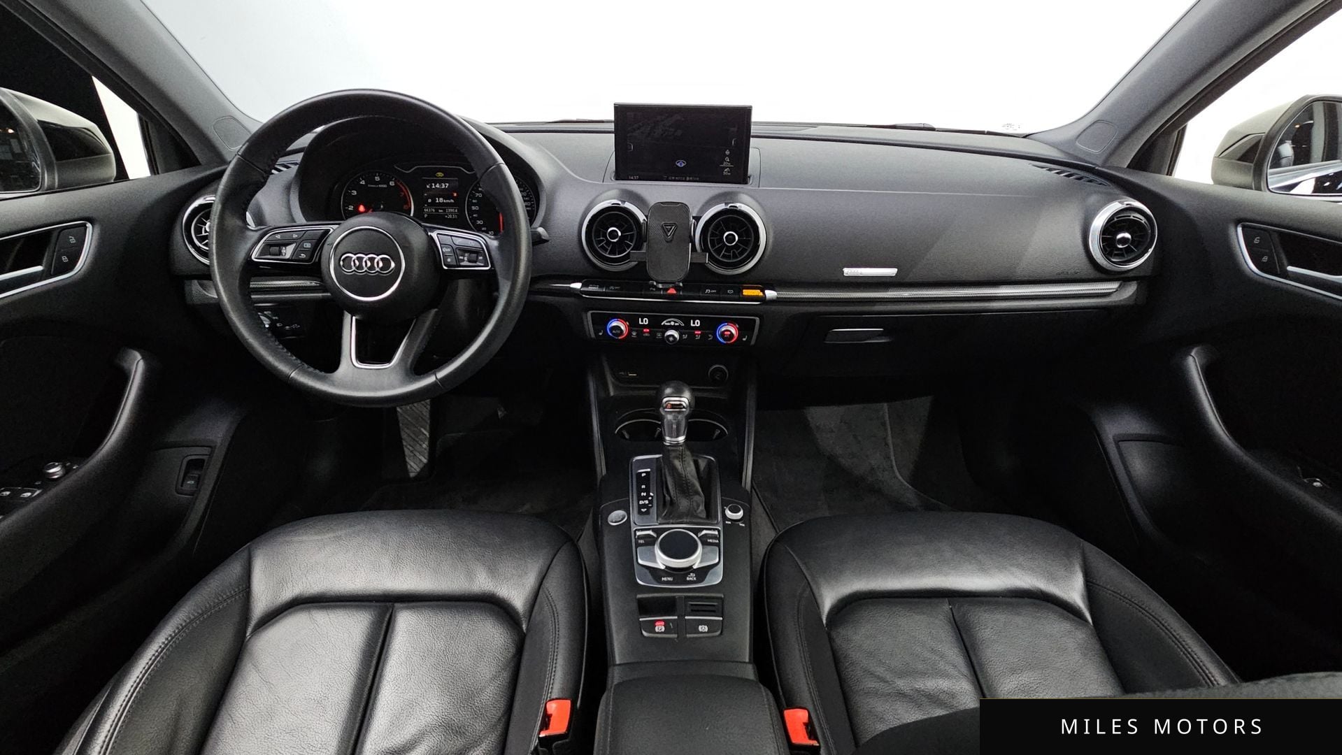 Audi A3 2018 — миниатюра 7