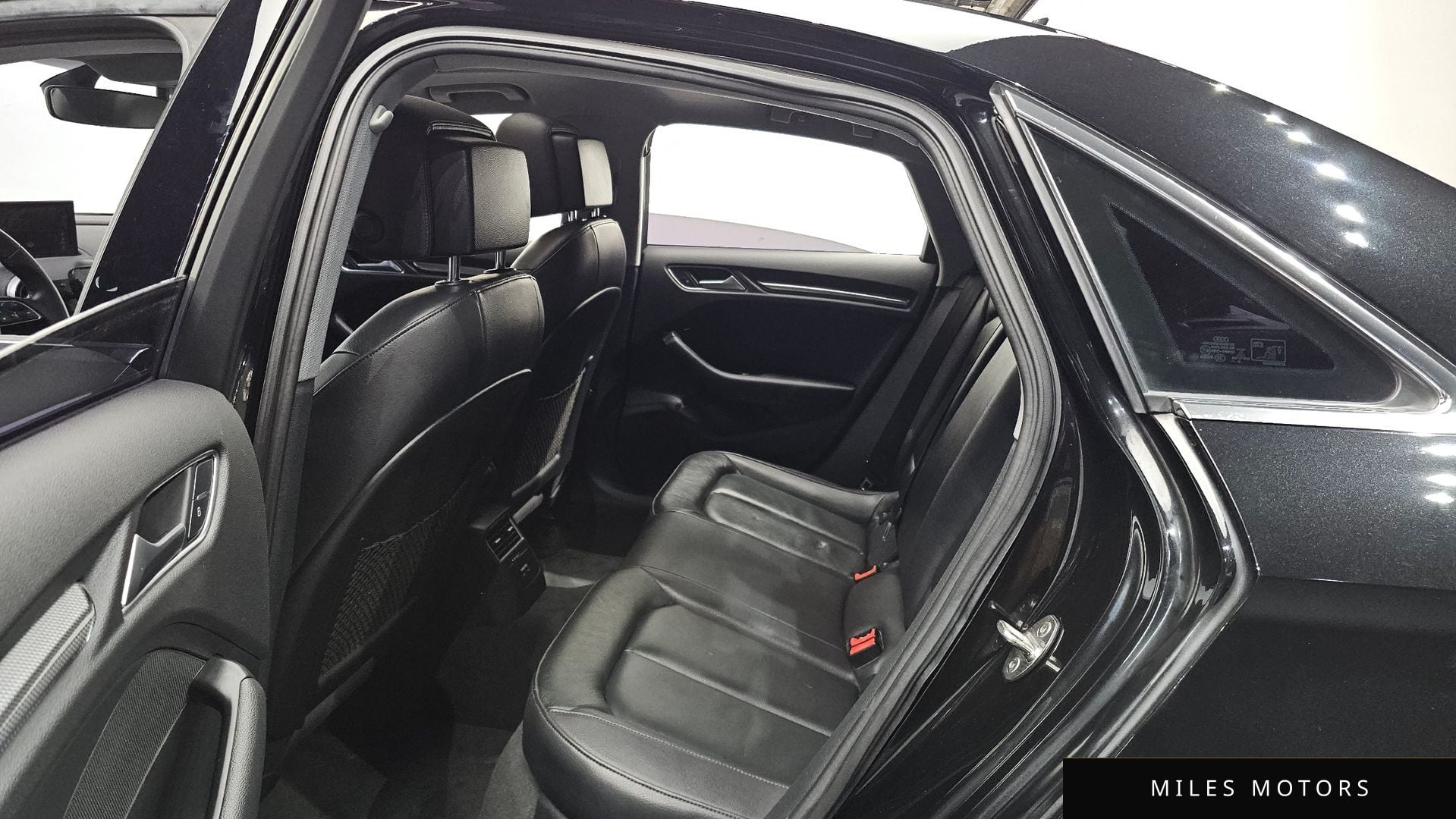 Audi A3 2018 — миниатюра 12