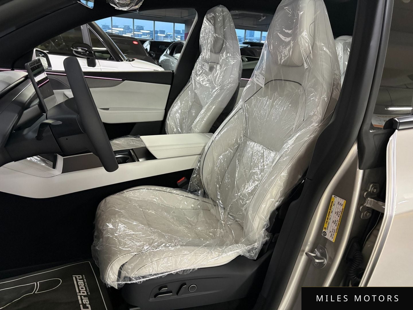 Tesla Model Y 2026 — миниатюра 7