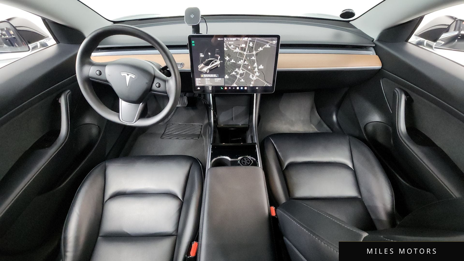 Tesla Model 3 2020 — миниатюра 7