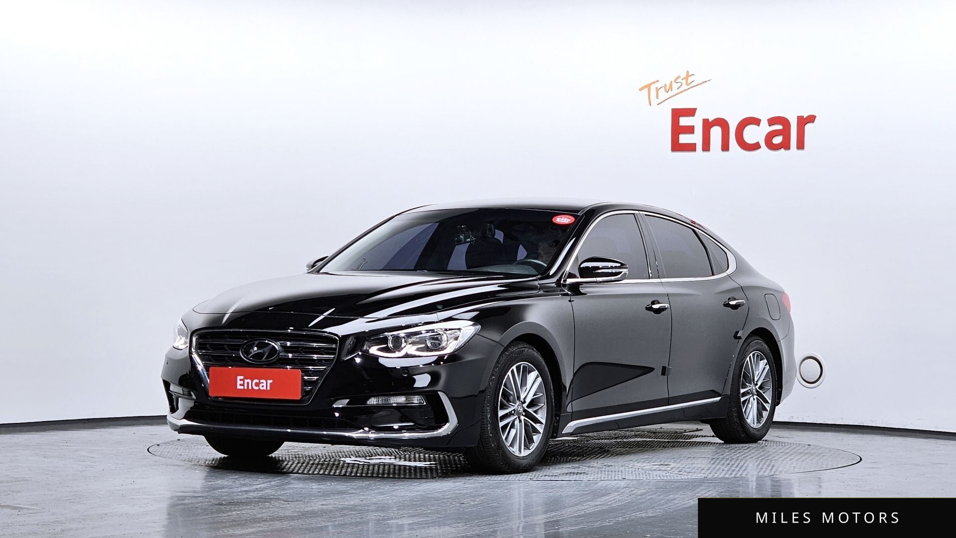 Hyundai Grandeur 2019 — фото 1 из 12
