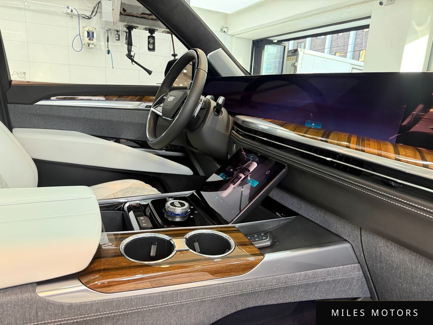 Cadillac Escalade 2025 — миниатюра 4