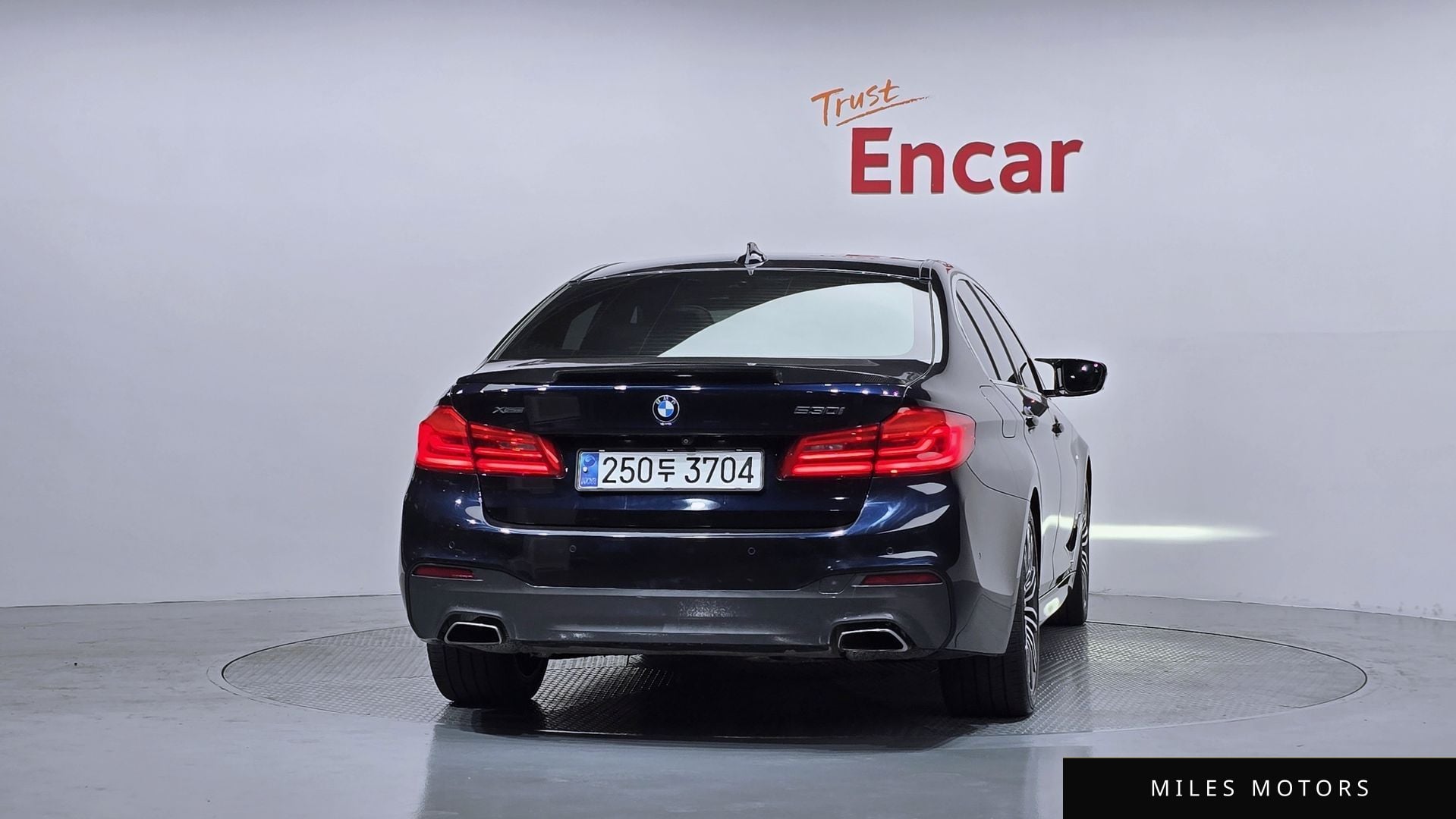 BMW 5 Series (G30) 2019 — миниатюра 4