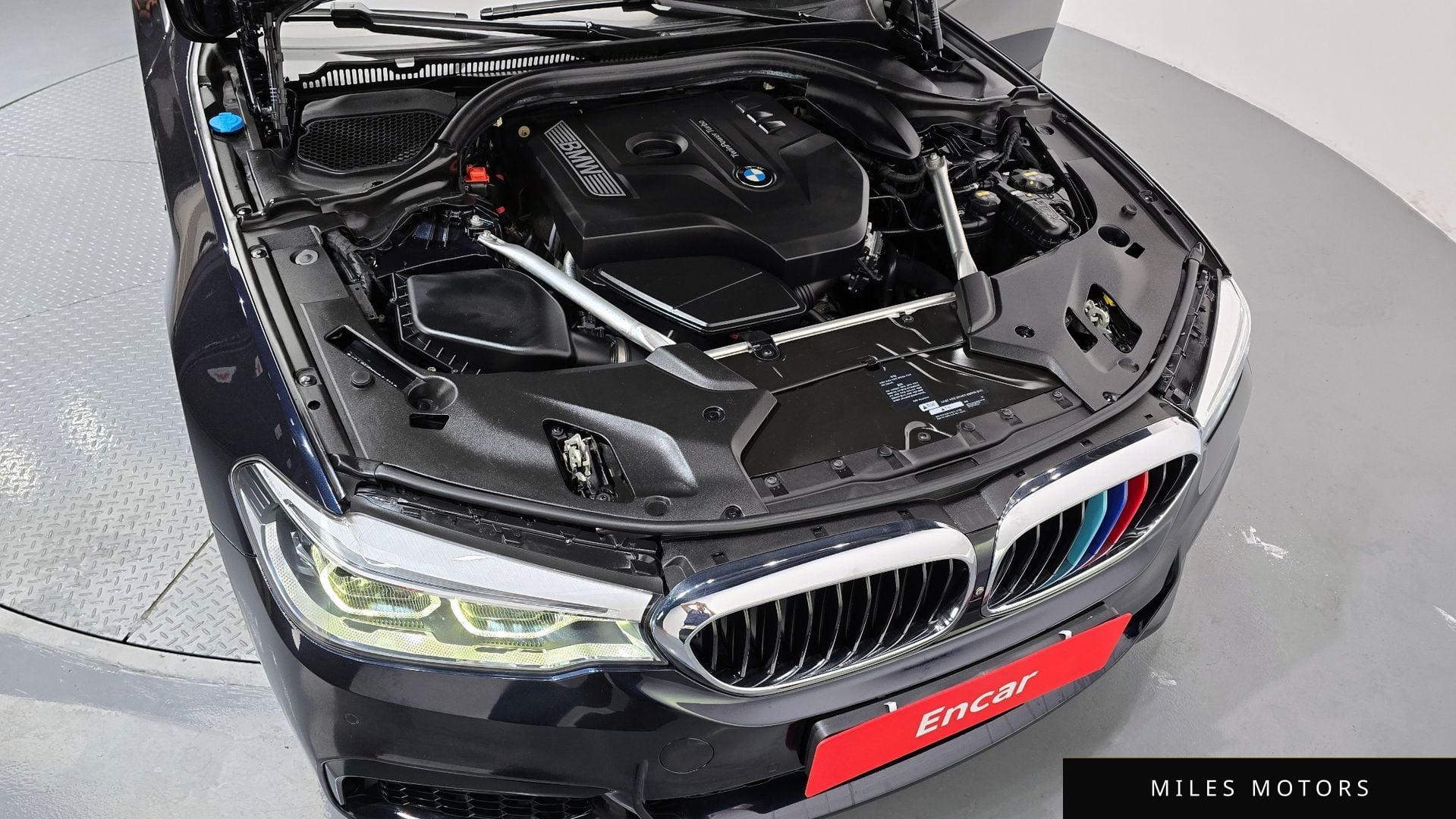 BMW 5 Series (G30) 2019 — миниатюра 6