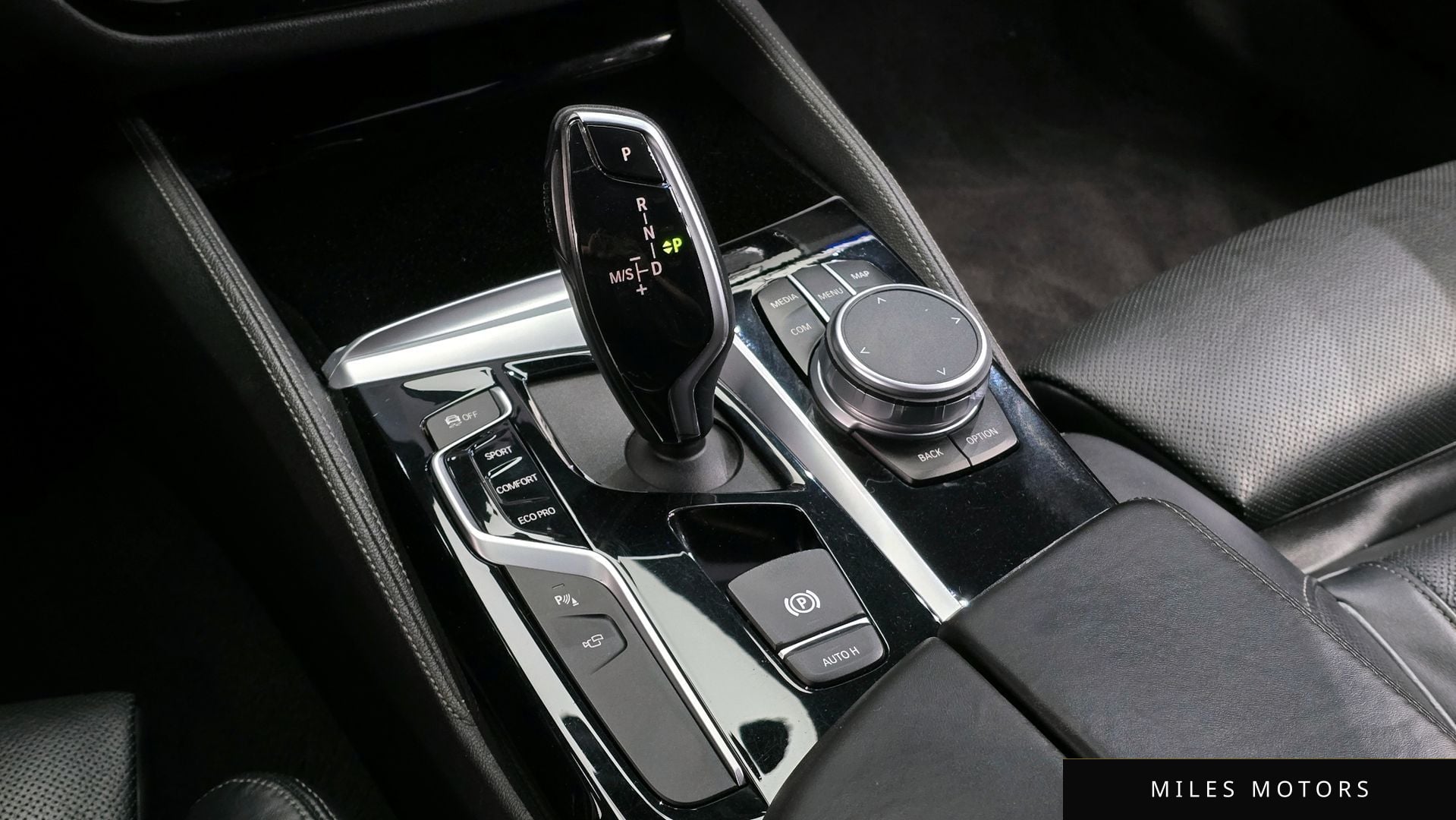 BMW 5 Series (G30) 2019 — миниатюра 9