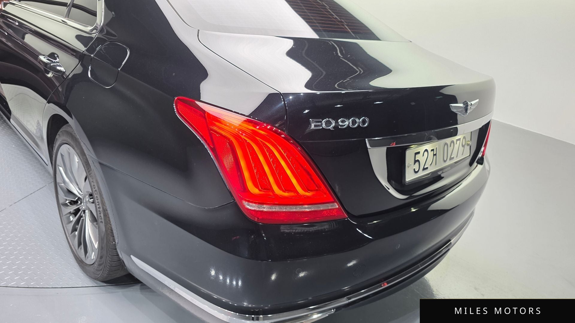 Genesis EQ900 2017 — миниатюра 9