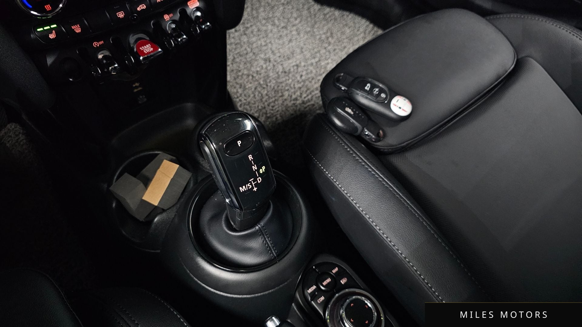 MINI Cooper 2023 — миниатюра 11