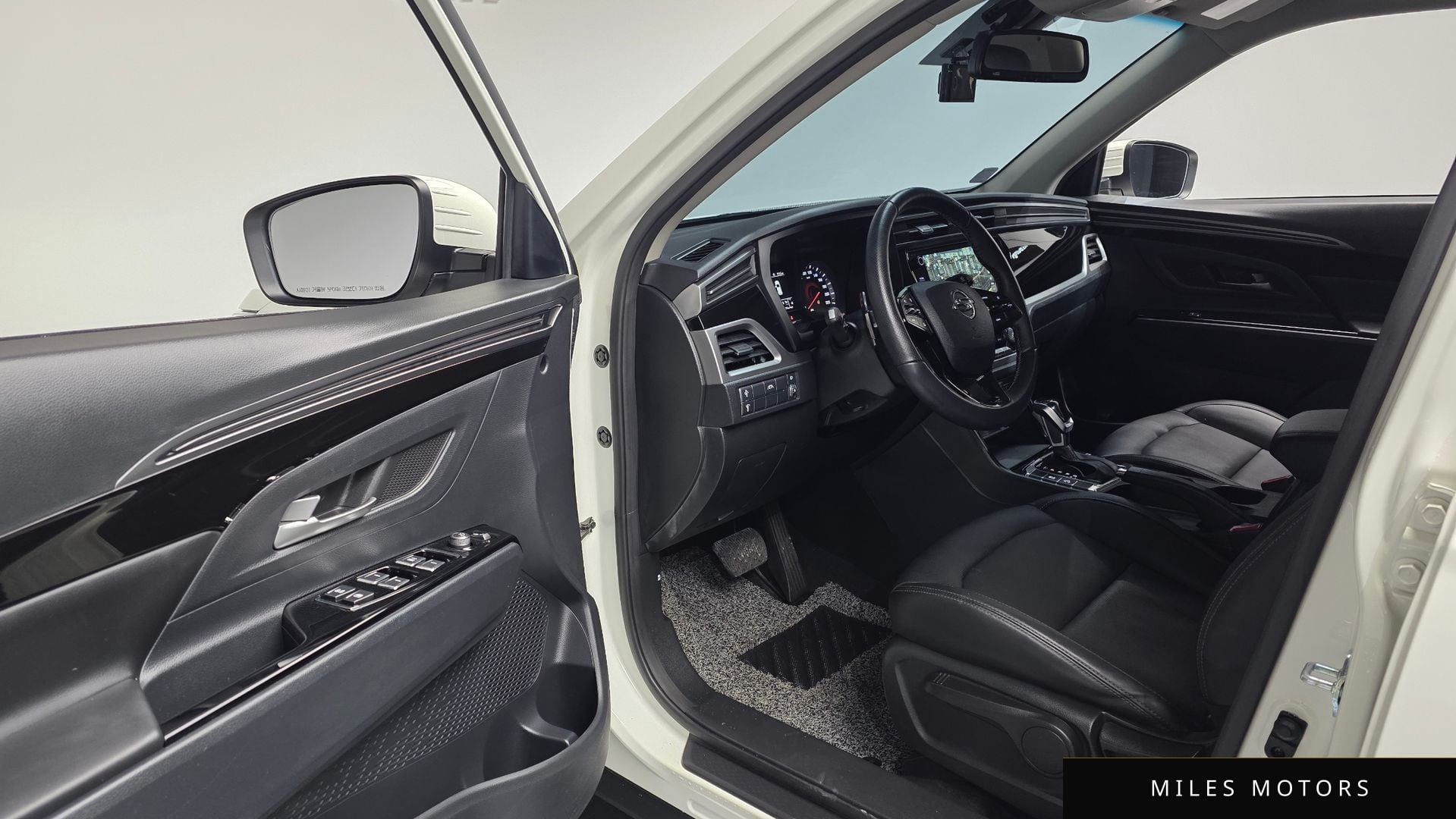 KG Mobility Beautiful Korando 2021 — миниатюра 12