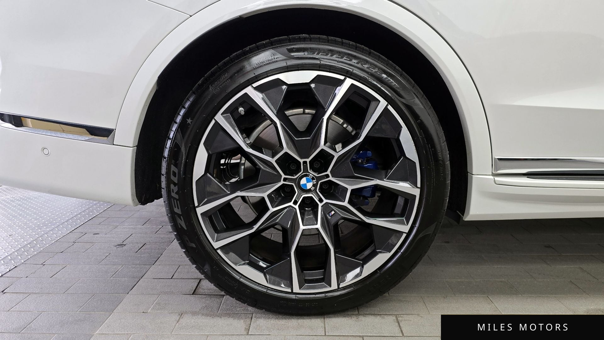 BMW X7 (G07) 2024 — миниатюра 5