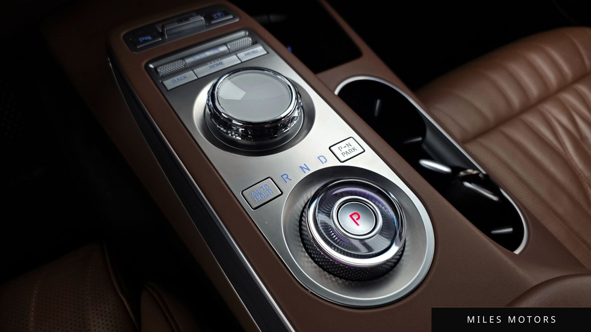 Genesis GV70 2021 — миниатюра 12