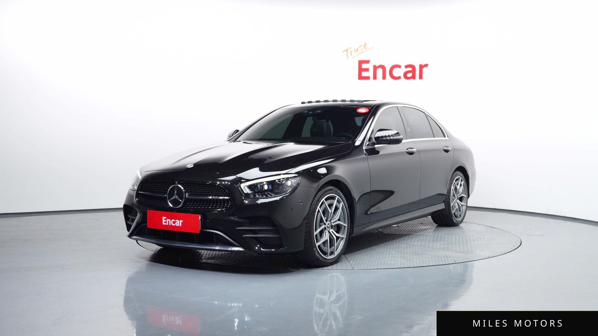 Mercedes-Benz E-Class W213 2023 — фото 1 из 12