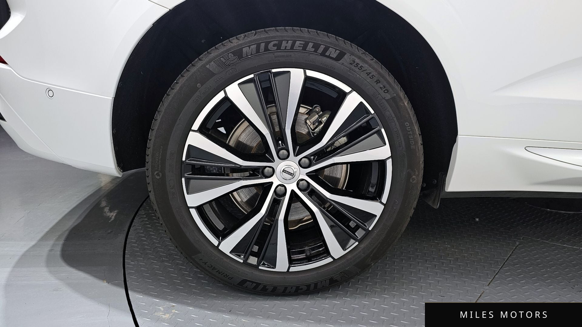 Volvo XC60 2025 — миниатюра 5