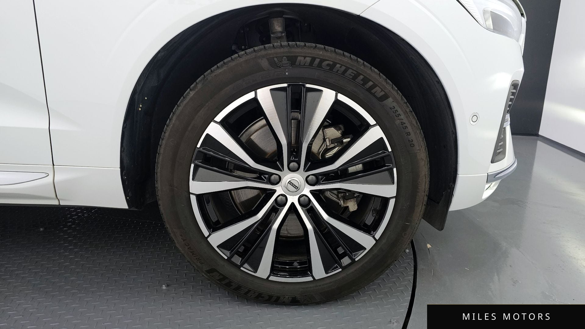Volvo XC60 2025 — миниатюра 7