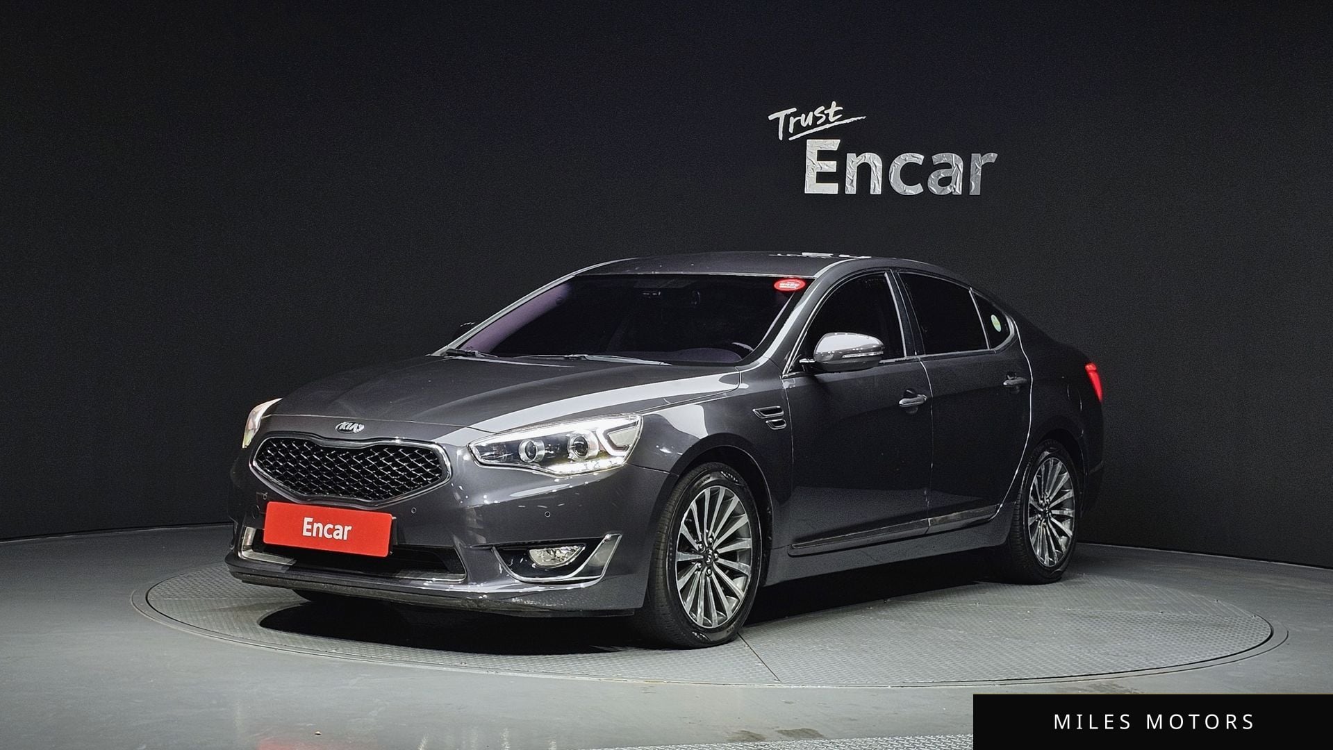 Kia K7 2013 — фото 1 из 12
