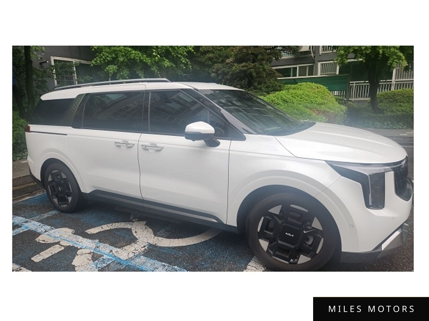 Kia Canival 2025 — миниатюра 3