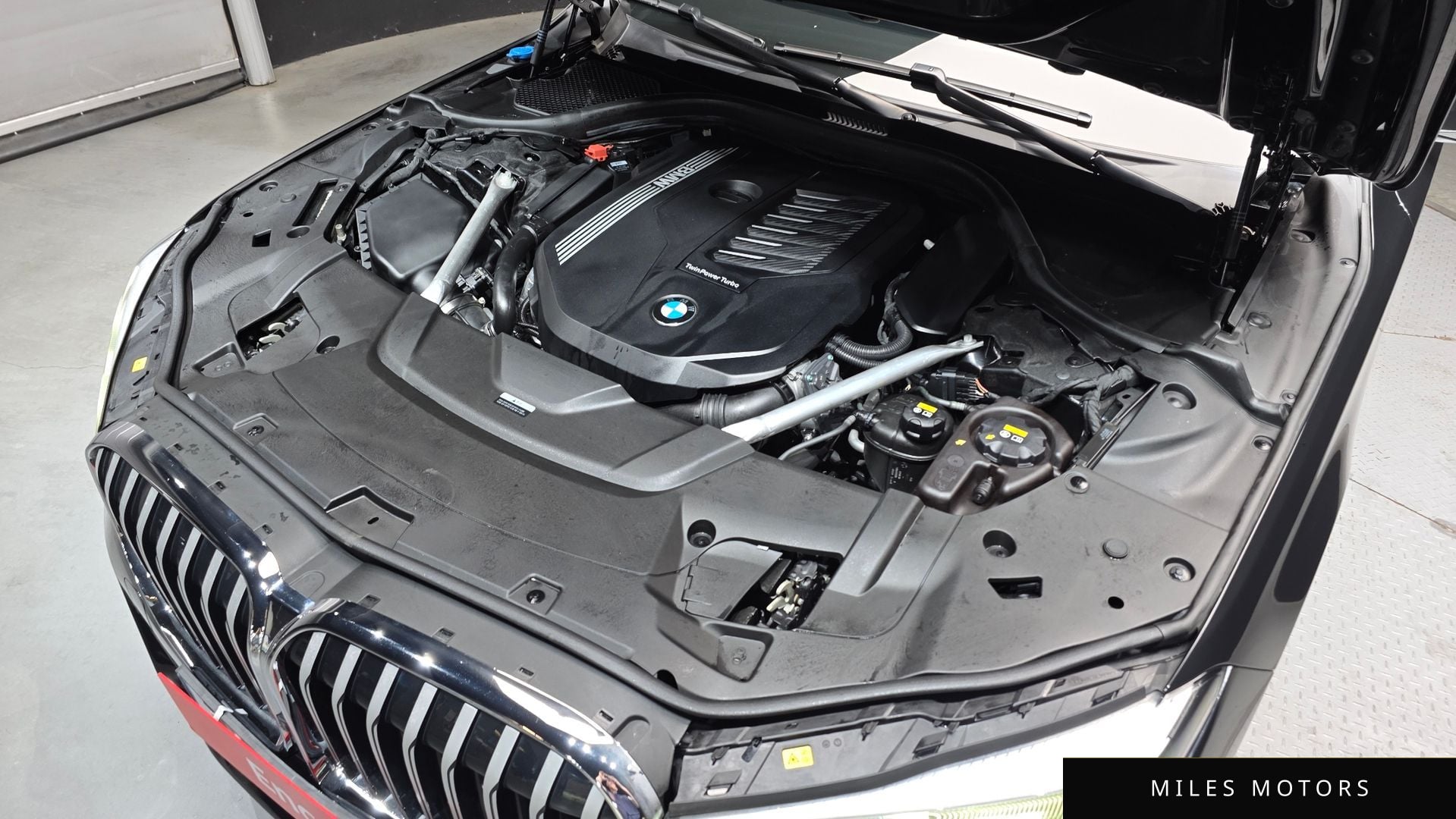 BMW 7 Series (G11) 2022 — миниатюра 6