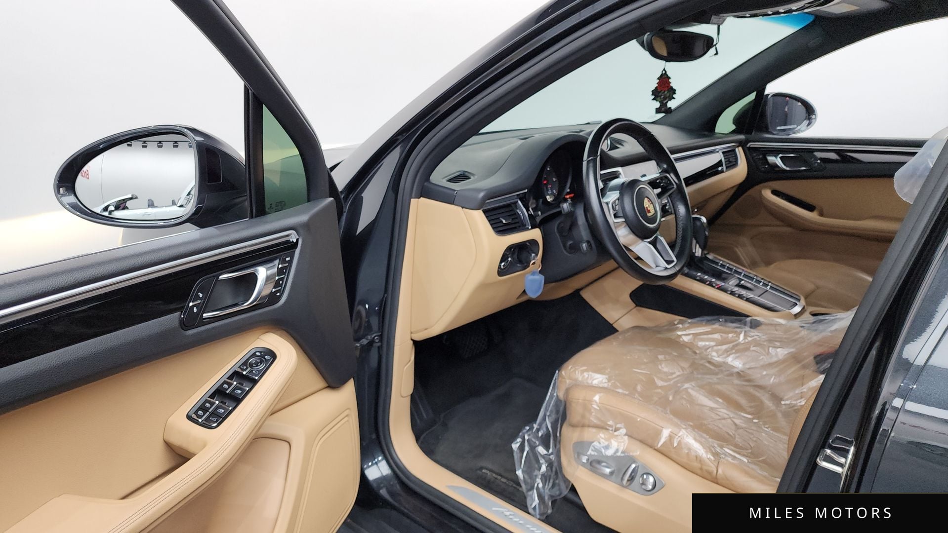 Porsche Macan 2017 — миниатюра 9
