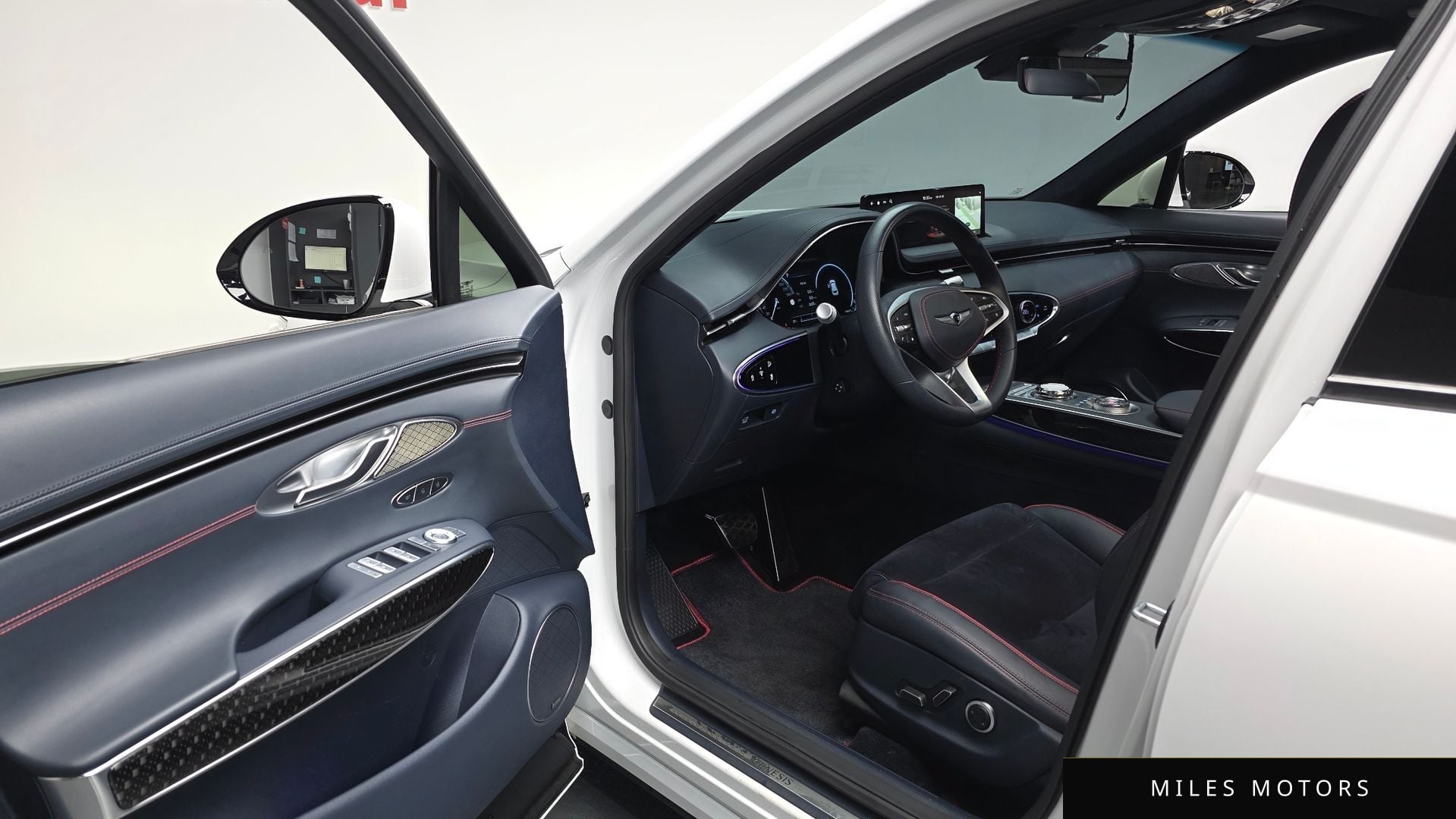 Genesis GV70 2023 — миниатюра 10